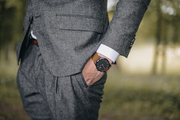 Homme élégant de plus de 50 ans