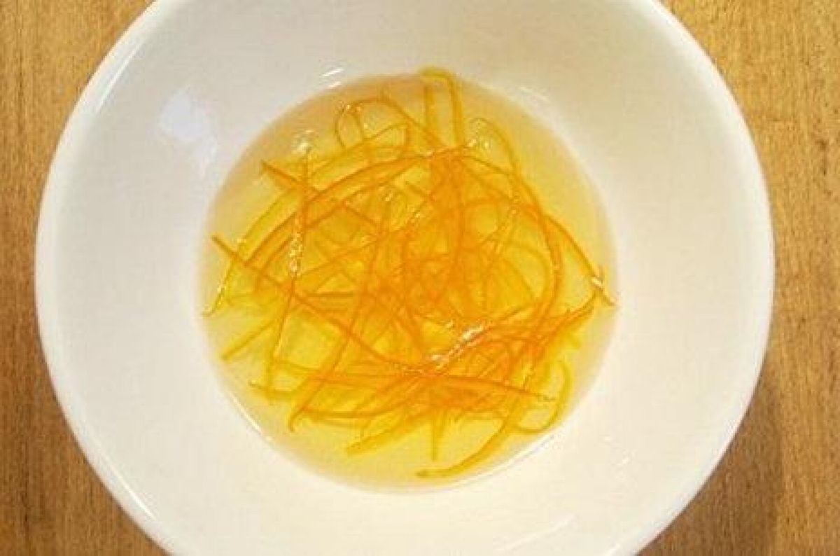 Tasse d'infusion orange-cannelle