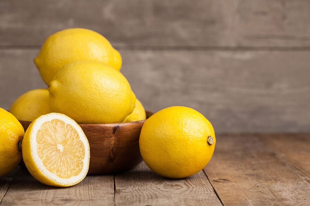 Citrons frais coupés