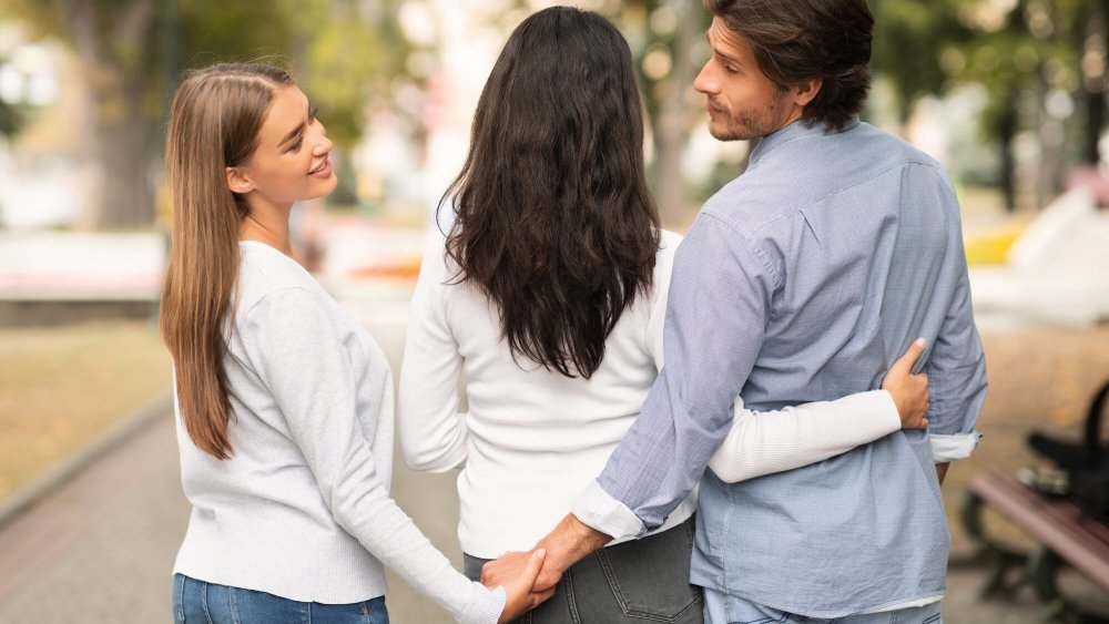 Schéma illustrant les dynamiques d'une relation complexe