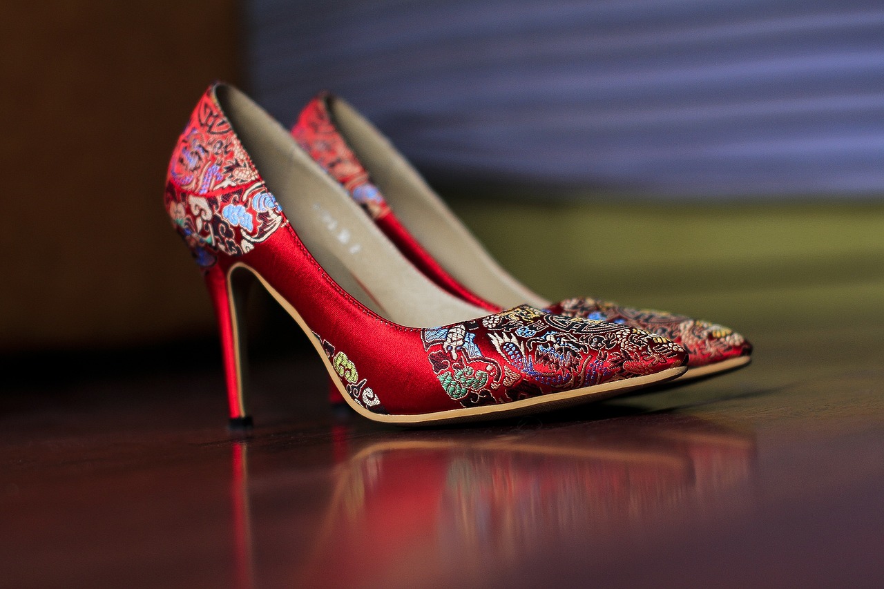 Femme en talons lors d'un événement