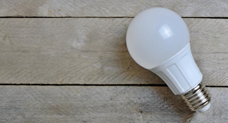 Ampoule LED démontée montrant ses composants