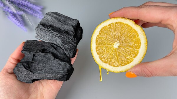 Citron et charbon actif pour la peau