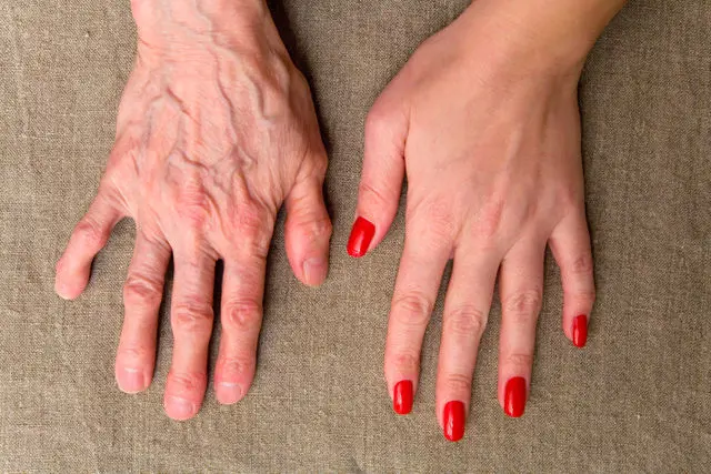 Application de soin sur les mains