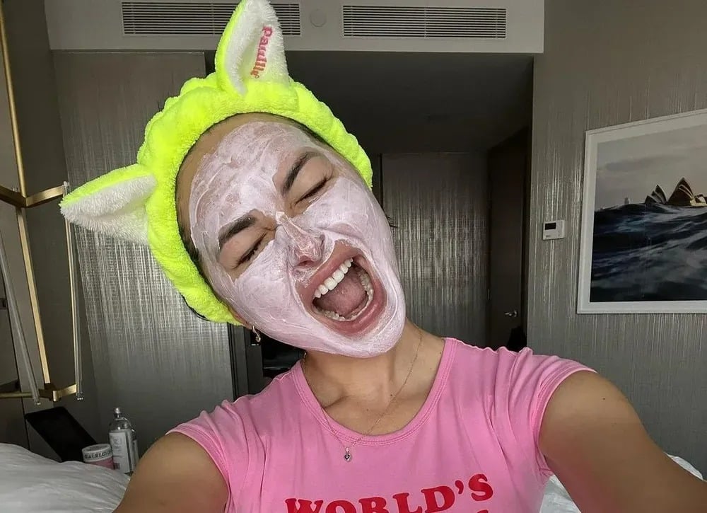 Soin du visage incluant une épilation douce du duvet