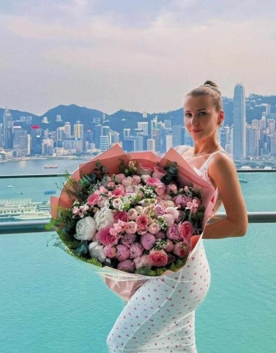 Jean-Claude Van Damme et Alena Kaverina en voyage